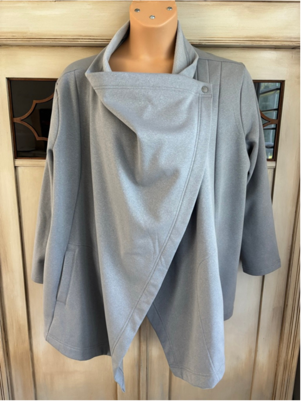 NWOT Lucy Active Fleece Wrap Style Outerwear Cardigan | Sz Lg